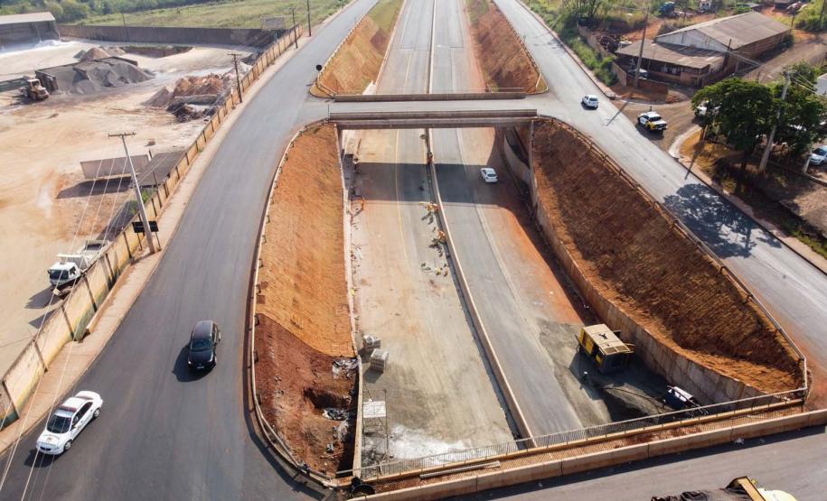 Obras na  PR-445  no trecho de 15,8 quilômetros entre Londrina e o distrito de Irerê tem previsão de entrega para dezembro