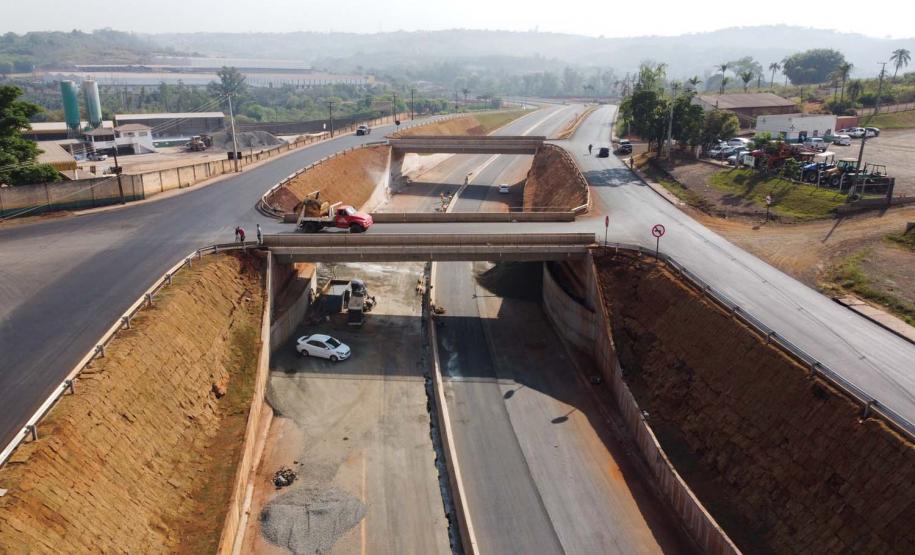Obras na  PR-445  no trecho de 15,8 quilômetros entre Londrina e o distrito de Irerê tem previsão de entrega para dezembro