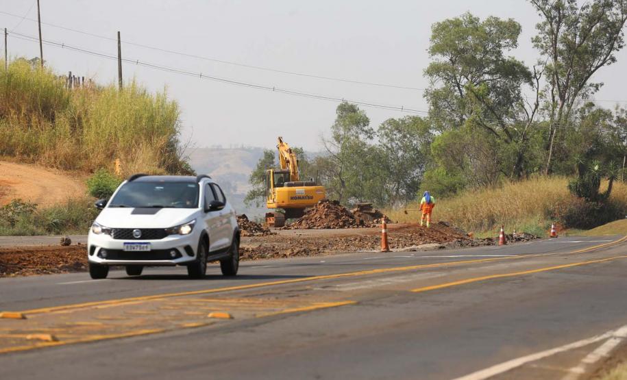 Obras na  PR-445  no trecho de 15,8 quilômetros entre Londrina e o distrito de Irerê tem previsão de entrega para dezembro
