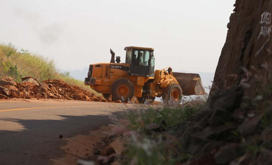 Obras na  PR-445  no trecho de 15,8 quilômetros entre Londrina e o distrito de Irerê tem previsão de entrega para dezembro