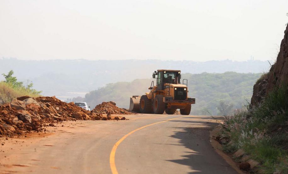 Obras na  PR-445  no trecho de 15,8 quilômetros entre Londrina e o distrito de Irerê tem previsão de entrega para dezembro