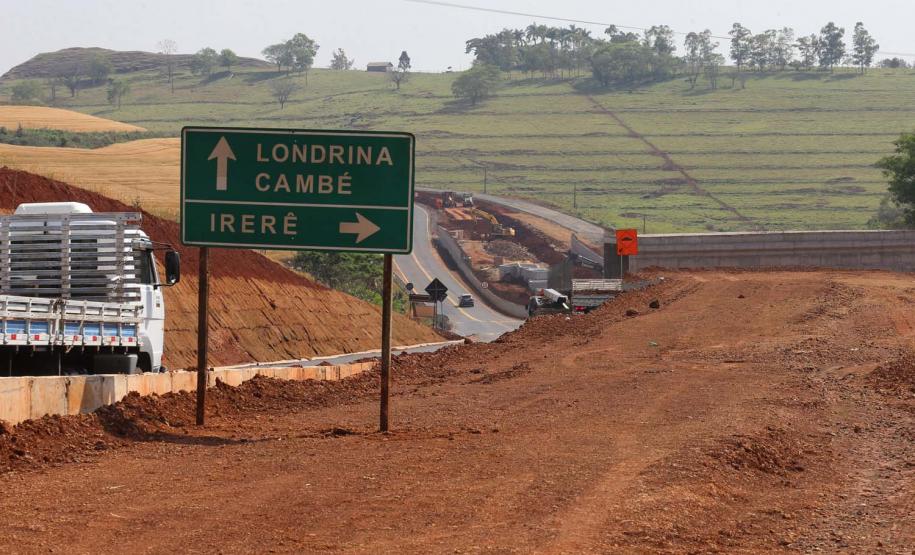 Obras na  PR-445  no trecho de 15,8 quilômetros entre Londrina e o distrito de Irerê tem previsão de entrega para dezembro
