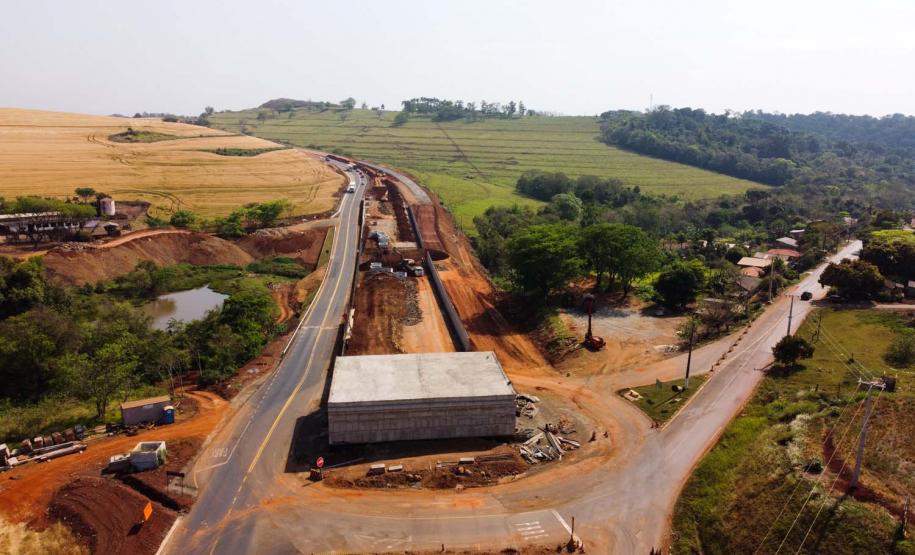 Obras na  PR-445  no trecho de 15,8 quilômetros entre Londrina e o distrito de Irerê tem previsão de entrega para dezembro