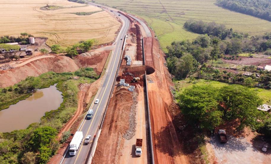 Obras na  PR-445  no trecho de 15,8 quilômetros entre Londrina e o distrito de Irerê tem previsão de entrega para dezembro