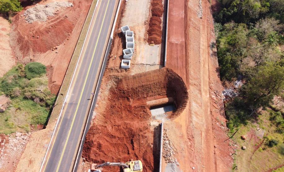 Obras na  PR-445  no trecho de 15,8 quilômetros entre Londrina e o distrito de Irerê tem previsão de entrega para dezembro