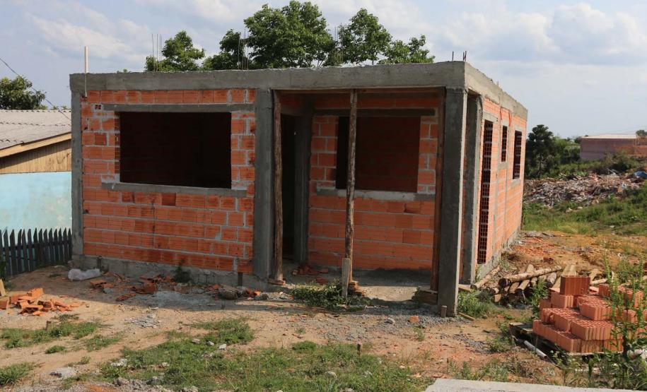 Construção das 157 casas na Vila Zezo em Imbituva,  o local passará por ação completa de regularização fundiária, com demarcação dos lotes individualizados e entrega de títulos de propriedade aos moradores. Também serão feitas obras de infraestrutura complementar para urbanização completa da região.