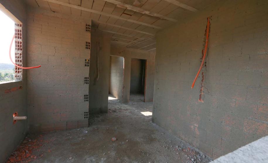 Construção das 157 casas na Vila Zezo em Imbituva,  o local passará por ação completa de regularização fundiária, com demarcação dos lotes individualizados e entrega de títulos de propriedade aos moradores. Também serão feitas obras de infraestrutura complementar para urbanização completa da região.