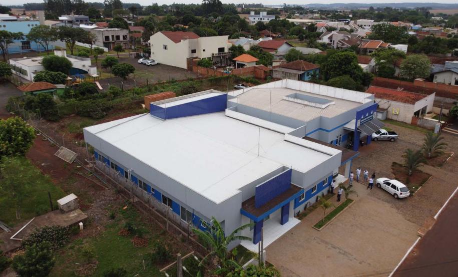 As edificacoes da nova Unidade Basica de Saude (UBS) e Pronto Atendimento (PA) em Pato Bragado estao em processo de conclusao. O complexo possibilitara o atendimento unificado de promo‹o e prote‹o da saude da populacao.  A nova UBS comporta salas para consultorios clinicos, imunizao e demais procedimentos, entre outros setores. Ja o PA (em fase terminal) sera exclusivo a pacientes do municipio para atendimento a situacoes de urgencia e emergencia.