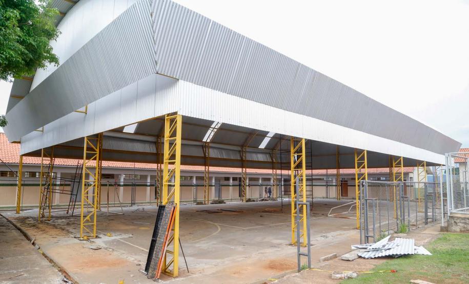Cobertura da Quadra Esportiva no Colégio Estadual do Campo Affonso Martinez Albaladejo e Caetano Munhoz da Rocha.