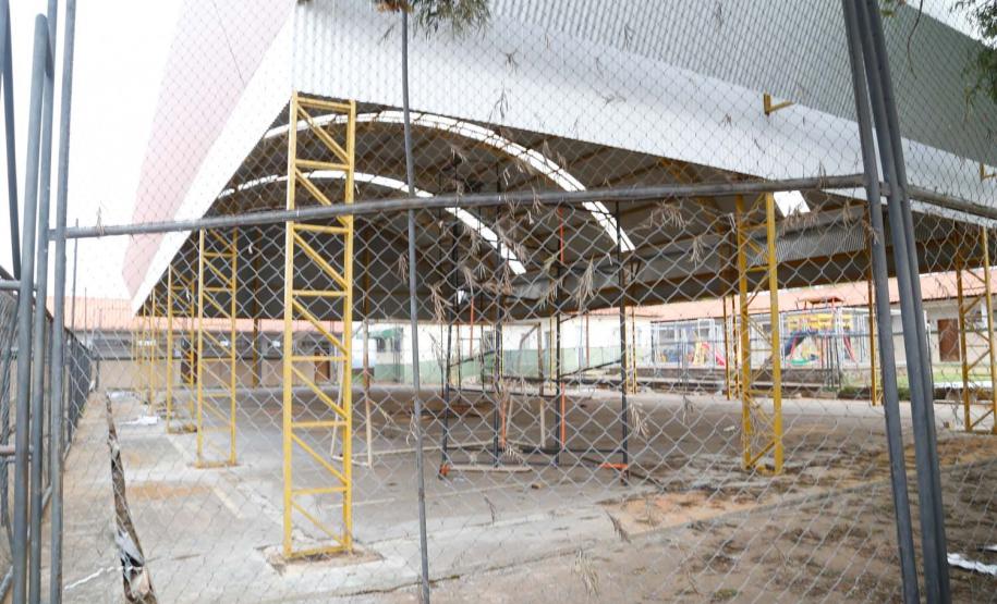 Cobertura da Quadra Esportiva no Colégio Estadual do Campo Affonso Martinez Albaladejo e Caetano Munhoz da Rocha.