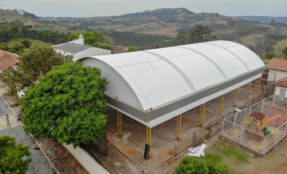 Cobertura da Quadra Esportiva no Colégio Estadual do Campo Affonso Martinez Albaladejo e Caetano Munhoz da Rocha.
