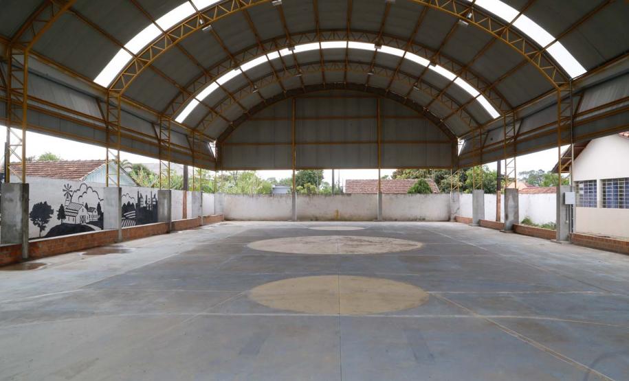 Cobertura da Quadra Esportiva no Colégio Estadual do Campo Affonso Martinez Albaladejo e Caetano Munhoz da Rocha.