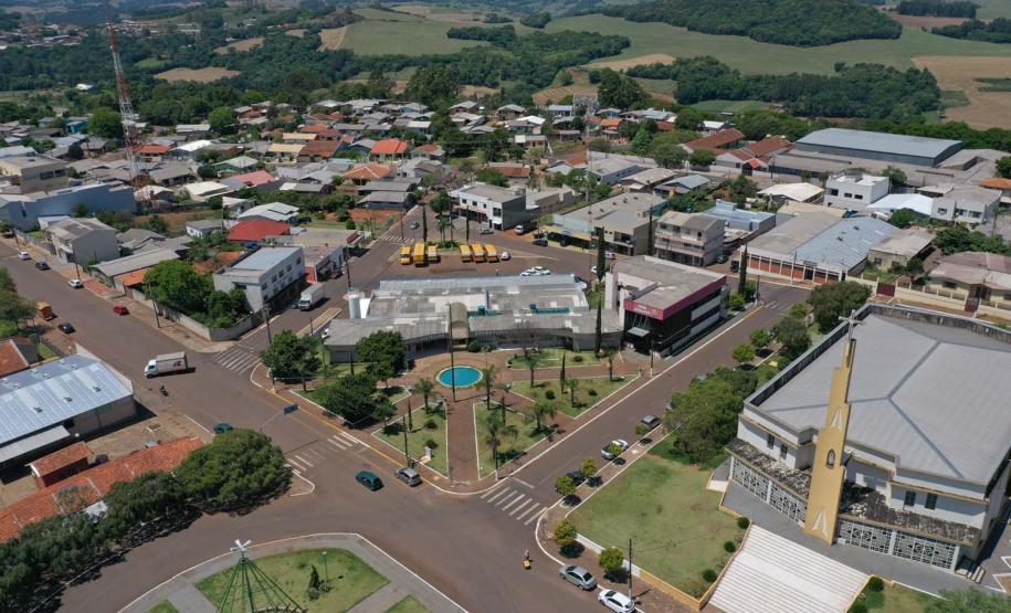 Reforma da rodoviárai da cidade de Guaraniaçu- Foto : Jonathan Campos / AEN