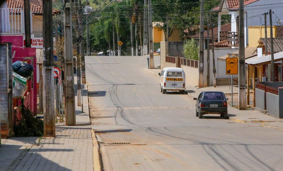 Recuperação de trecho urbano da PR-092 movimenta economia em Doutor Ulysses