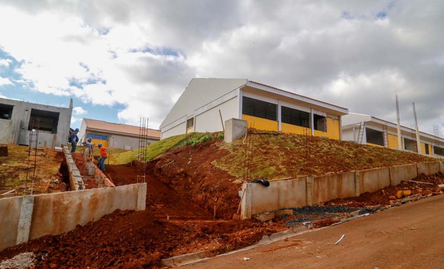 Coronel Vivida, escola