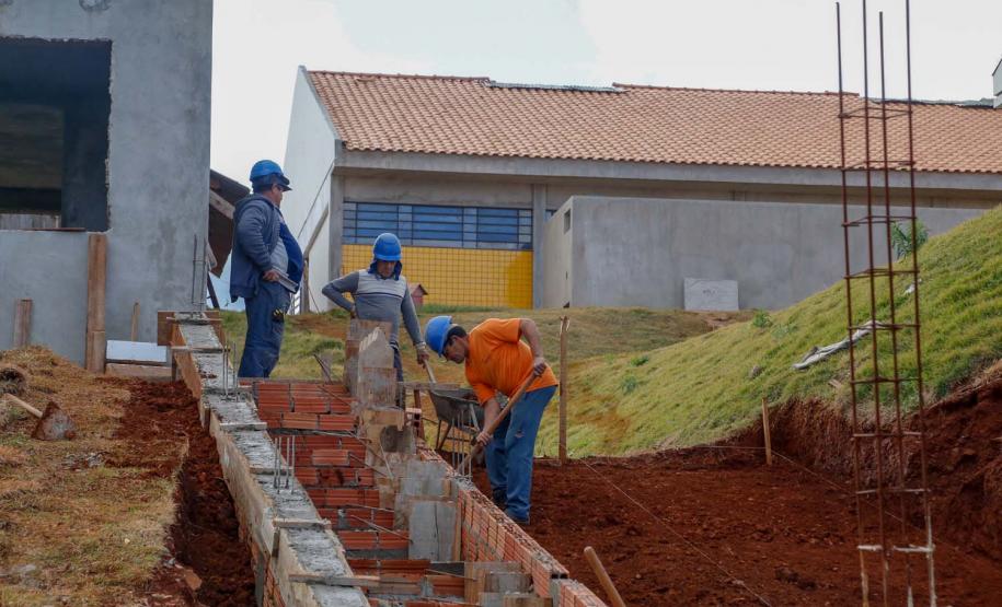 Coronel Vivida, escola