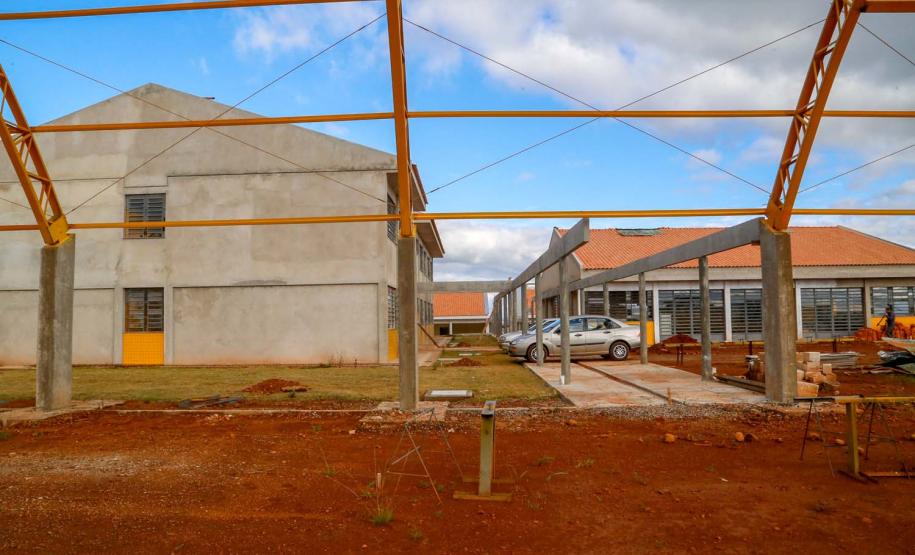 Coronel Vivida, escola