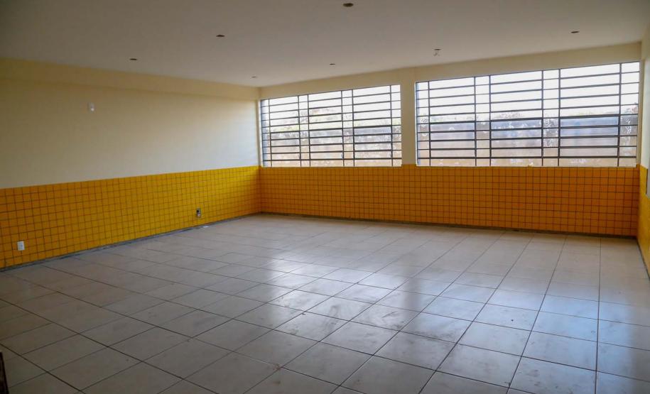 Coronel Vivida, escola