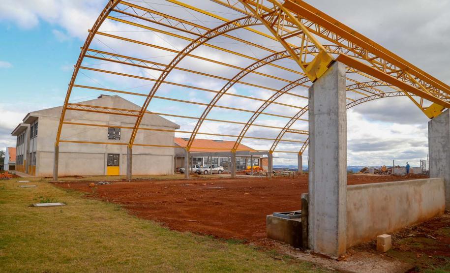 Coronel Vivida, escola