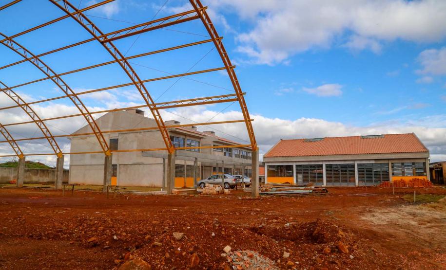 Coronel Vivida, escola