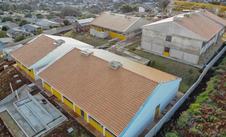 Coronel Vivida, escola