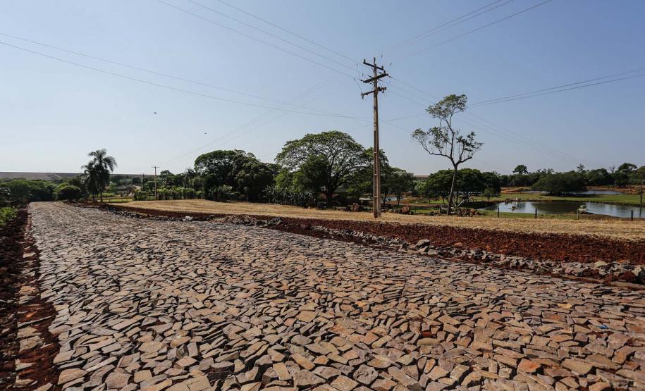 Maripá - 21-10-2020 -Pavimentação da estrada Auto Aurora em Maripá