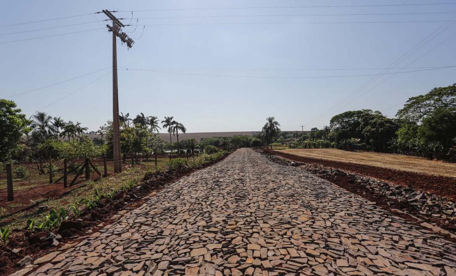 Maripá - 21-10-2020 -Pavimentação da estrada Auto Aurora em Maripá