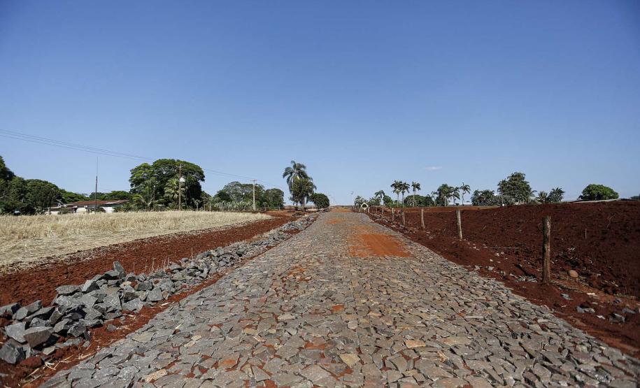 Maripá - 21-10-2020 -Pavimentação da estrada Auto Aurora em Maripá