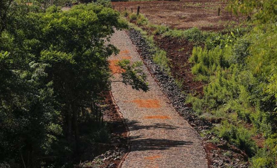 Maripá - 21-10-2020 -Pavimentação da estrada Auto Aurora em Maripá