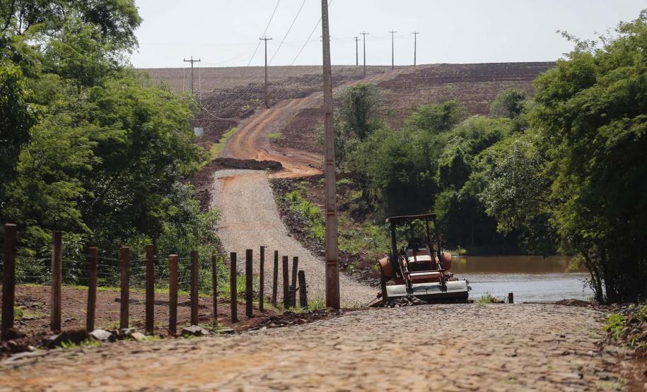 Maripá - 21-10-2020 -Pavimentação da estrada Auto Aurora em Maripá