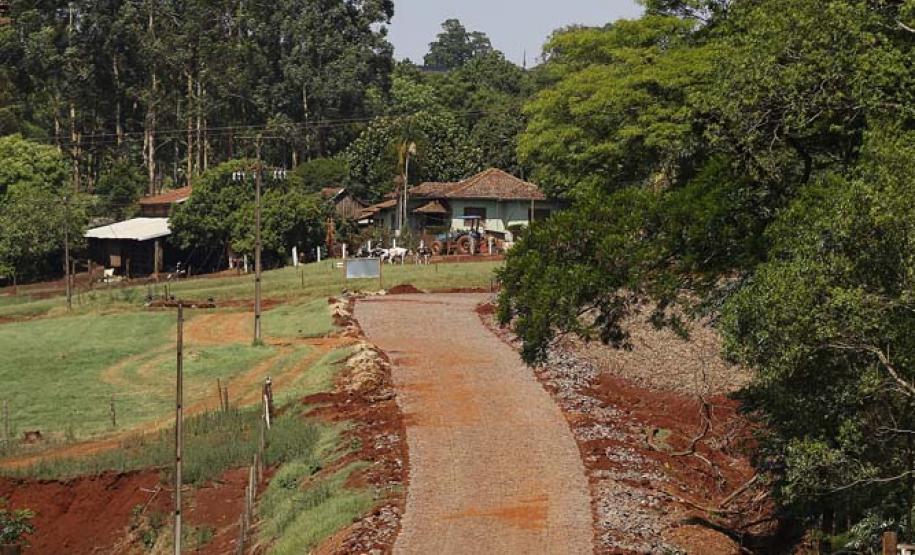 Maripá - 21-10-2020 -Pavimentação da estrada Auto Aurora em Maripá