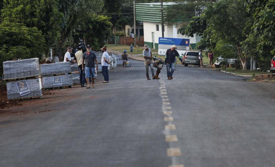 Obras de Pavimentação asfáltica e calçada na cidade de Braganey