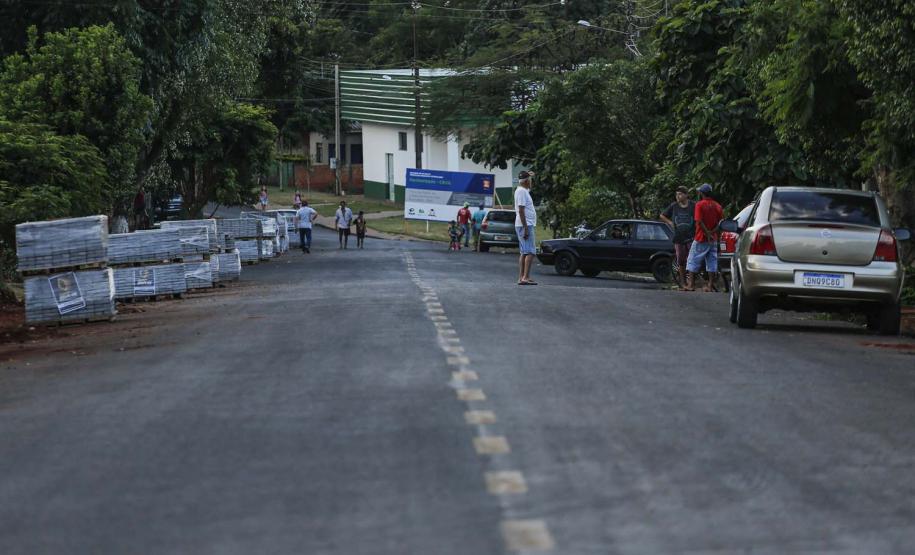Obras de Pavimentação asfáltica e calçada na cidade de Braganey