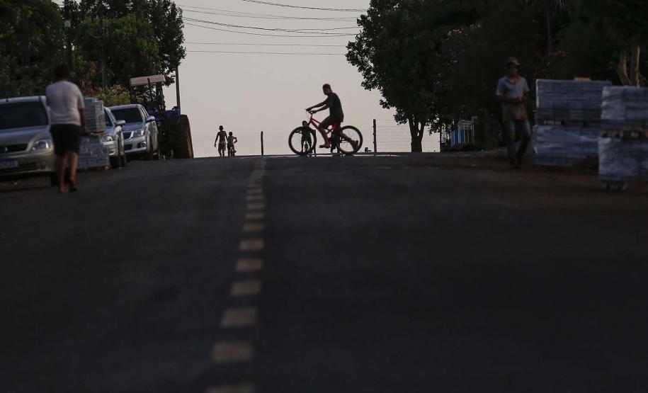 Obras de Pavimentação asfáltica e calçada na cidade de Braganey