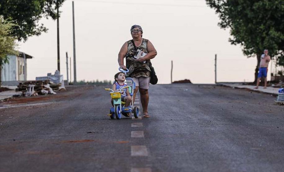 Obras de Pavimentação asfáltica e calçada na cidade de Braganey