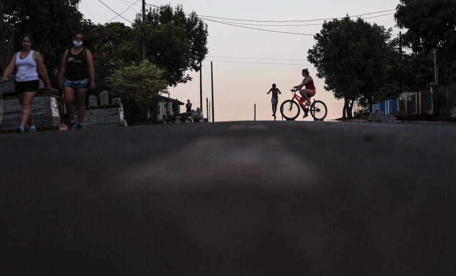 Obras de Pavimentação asfáltica e calçada na cidade de Braganey