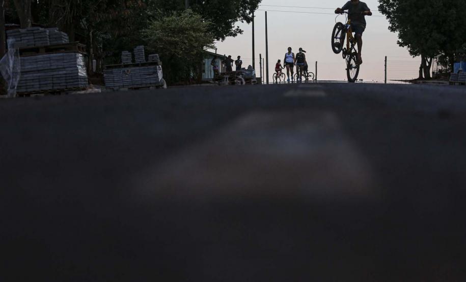 Obras de Pavimentação asfáltica e calçada na cidade de Braganey