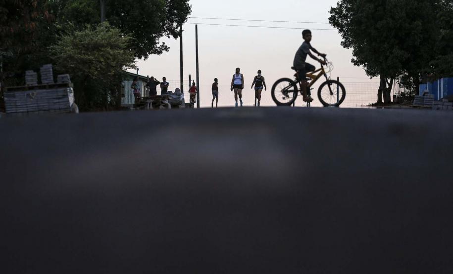 Obras de Pavimentação asfáltica e calçada na cidade de Braganey