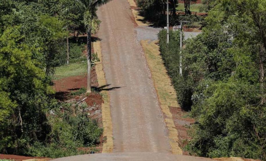 Pavimentacão em Pedra Poliédrica na KD-306  em Palotina
