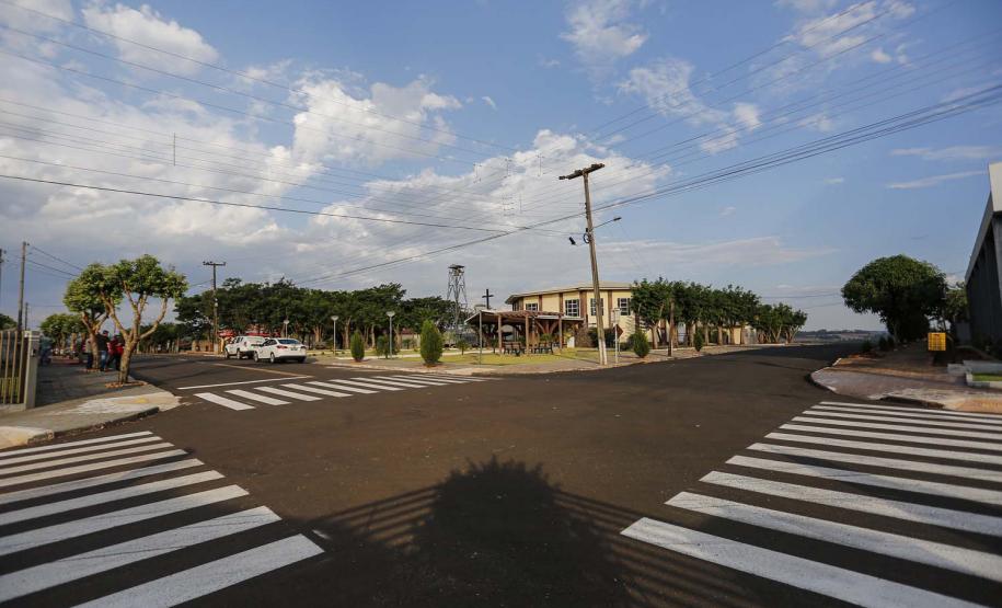 Pavimentação asfaltica no distrito de Dom Armando em Missal- Foto : Jonathan Campos / AEN