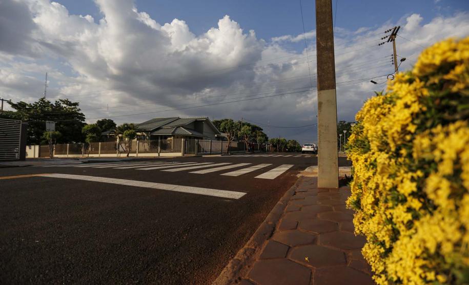 Pavimentação asfaltica no distrito de Dom Armando em Missal- Foto : Jonathan Campos / AEN