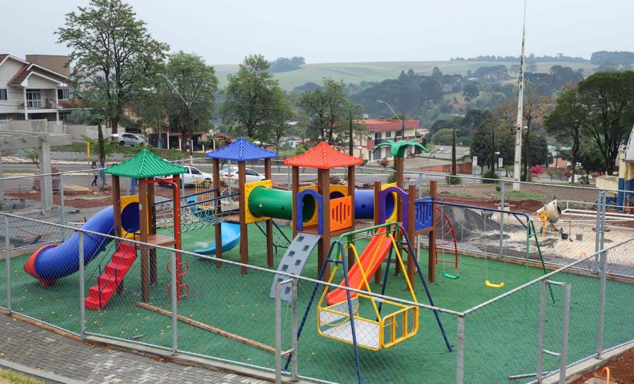 Asfalto em estrada rural valoriza o turismo e a produção de Mariópolis