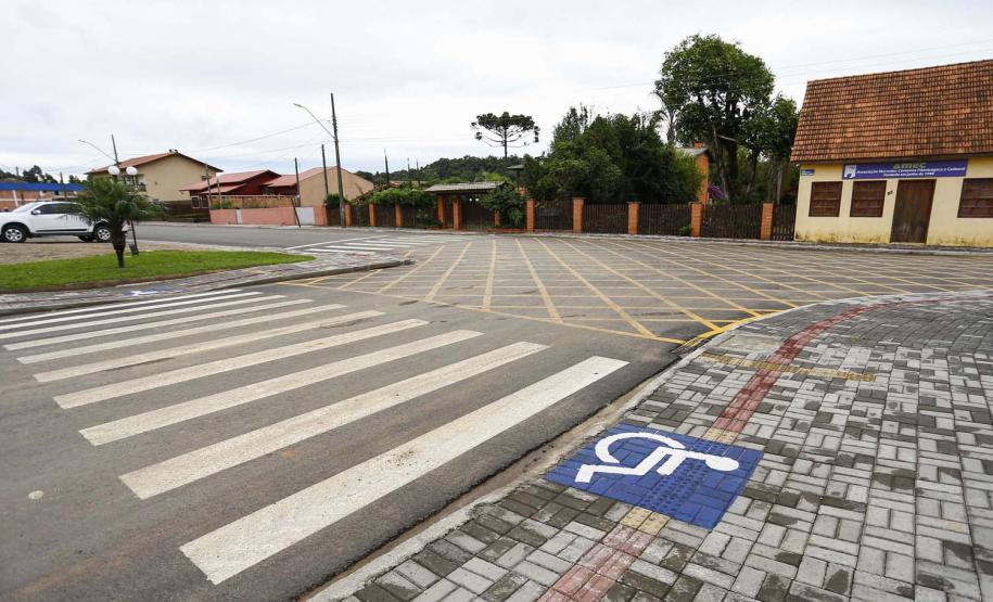 Investimentos garantem asfalto novo e teatro para Ipiranga