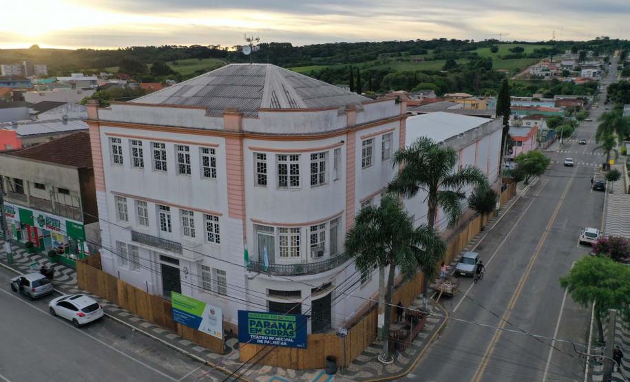 Histórico Cine Teatro de Palmeira ganha revitalização completa